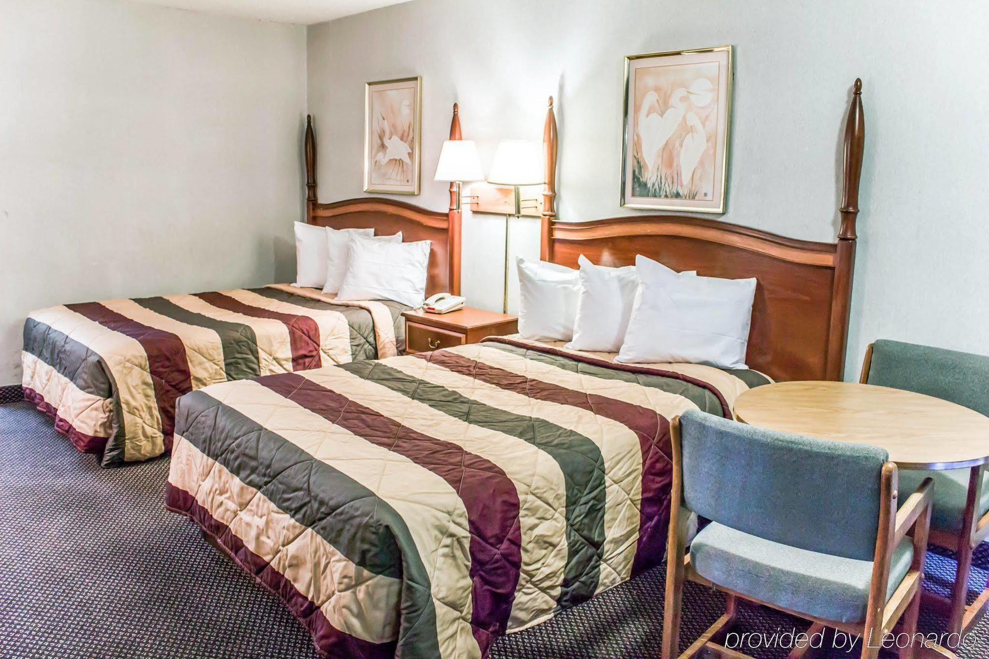 Dayspring Extended Stay Greensboro Exterior foto