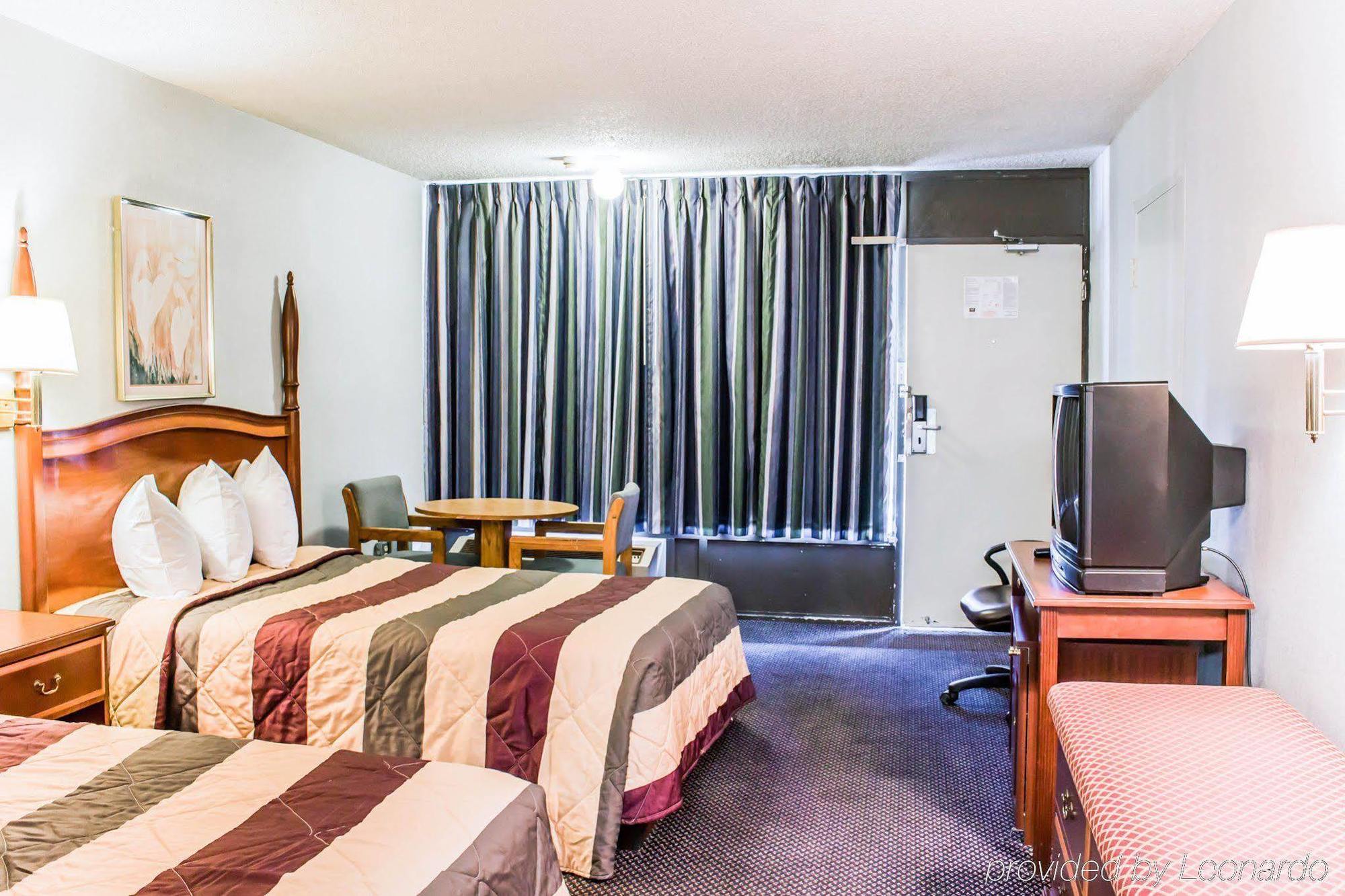 Dayspring Extended Stay Greensboro Exterior foto